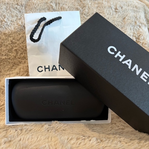 CHANEL 4124 Black Sunglasses with Case - Picture 13 of 15